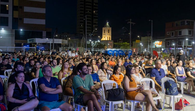 Guilherme Silva/Secom-UFC)" src="https://www.ufc.br/images/ft_261704_InauguracaoPcaCulturalSaoPedro_