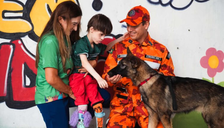 Heróis de quatro patas: cães de resgate do CBMCE em ação e terapia