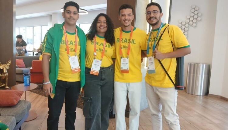 Estudantes cearenses brilham na maior feira de ciências do mundo com projetos inovadores