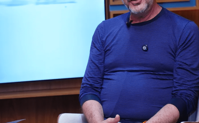 Cid Gomes declara apoio a Lula e se distancia de Ciro em novo cenário político no Ceará