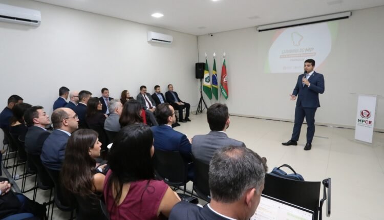 tal – Aposentados Atos Normativos/Provimentos Carta de Serviços ao Cidadão