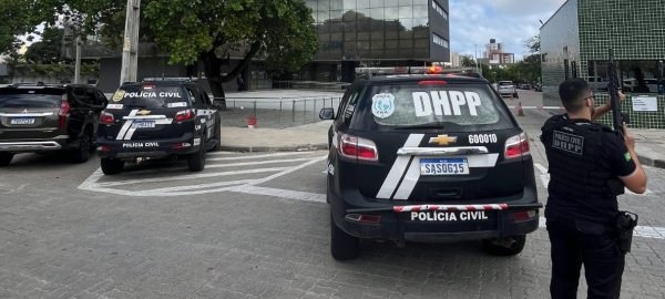 Em ações distintas, PCCE captura dois condenados por homicídios em Fortaleza e Maracanaú