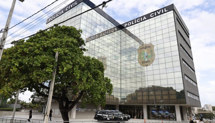t_agent Ouvidoria Estadual transition_dissolve Ceará Transparente info Acesso à