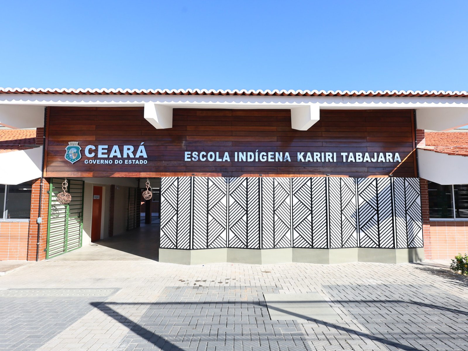 Comunidade indígena em Crateús celebra inauguração de escola Kariri Tabajara