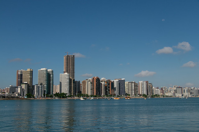 Poluição invisível: esgoto no litoral de Fortaleza afeta a qualidade do ar, aponta pesquisa