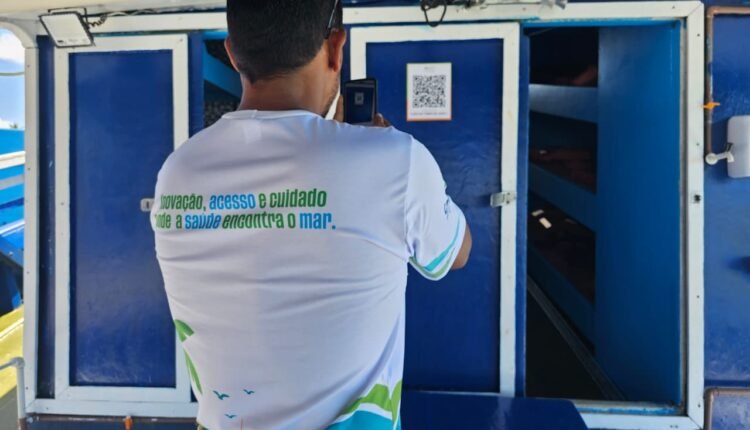 Telemedicina alcança alto-mar e leva saúde a pescadores de Itarema