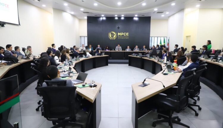 tarias Concursos, Estágios, Residência e Seleções públicas Credenciamento de cad