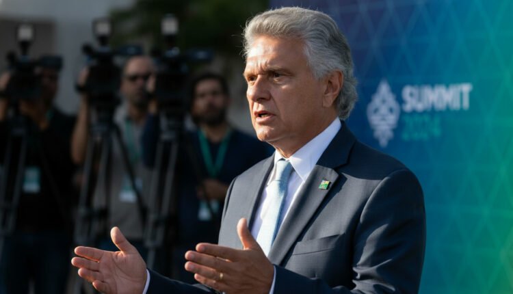 Caiado oficializa candidatura presidencial e ataca polarização política no Brasil