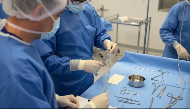Brasil realiza implante inédito de válvula cardíaca sem necessidade de cirurgia aberta