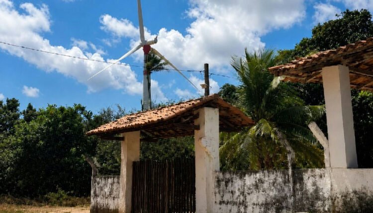 Justiça é acionada: MPCE busca desligamento de aerogeradores em Trairi por danos à saúde de moradores