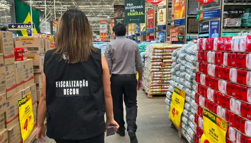 Supermercados de Juazeiro do Norte são autuados por falhas em informações ao consumidor