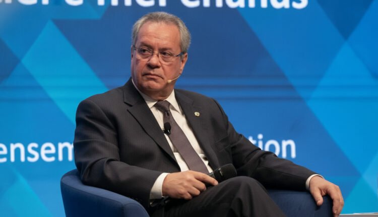 Tarifas dos EUA: indústria brasileira clama por apoio emergencial e nova estratégia