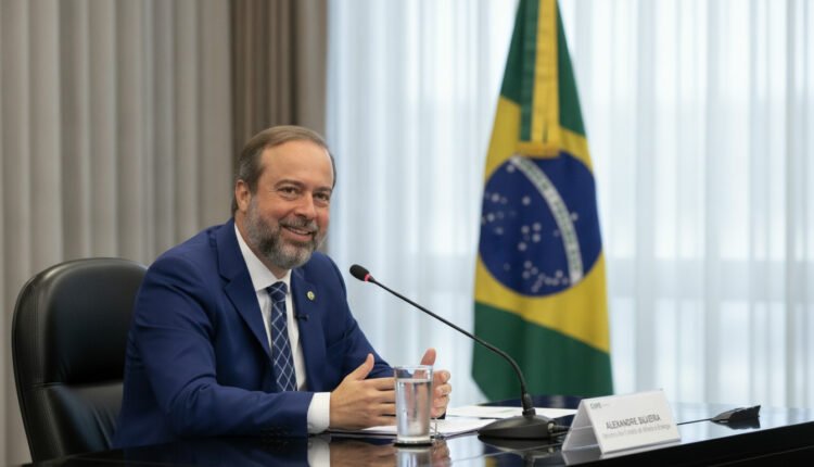 Leilão de gás natural da União promete reduzir custos e impulsionar indústria brasileira