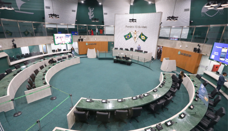 Alece ajusta calendário de sessões em ano eleitoral