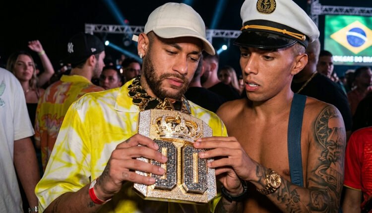 Colar de R$ 2 milhões de Neymar impulsiona investigação contra rede de receptação de joias em SP