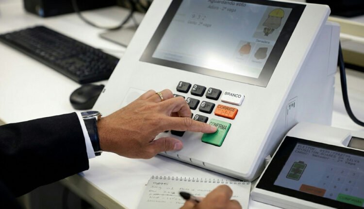 Corrupção não abala intenções de voto para 2026, aponta especialista em pesquisas eleitorais