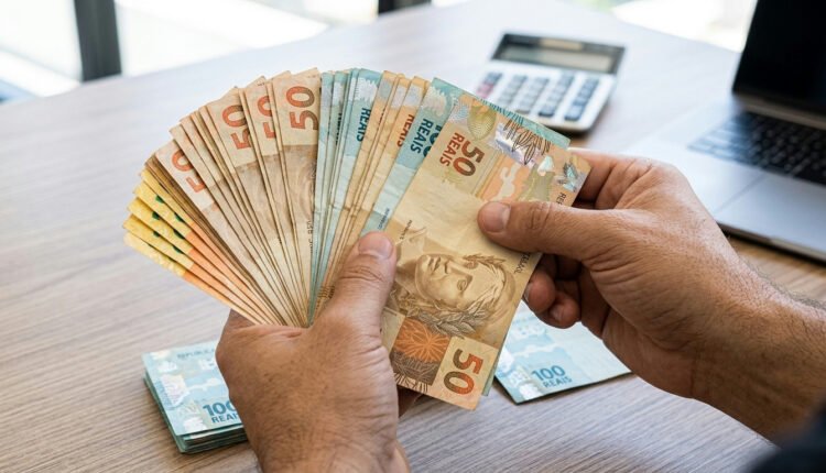 Crédito consignado: jovens dominam contratações, mas com valores e prazos mais curtos