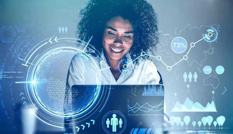 Empreendedores brasileiros priorizam capacitação em gestão financeira e marketing digital no Sebrae