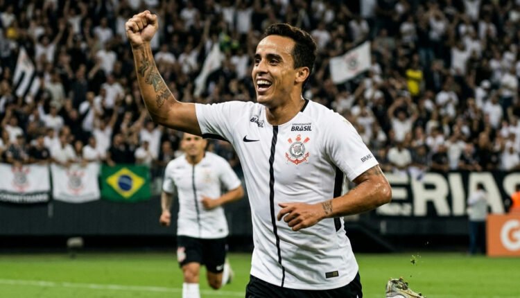 Ex-corinthians Jadson é detido em Cambé por violência doméstica contra companheira