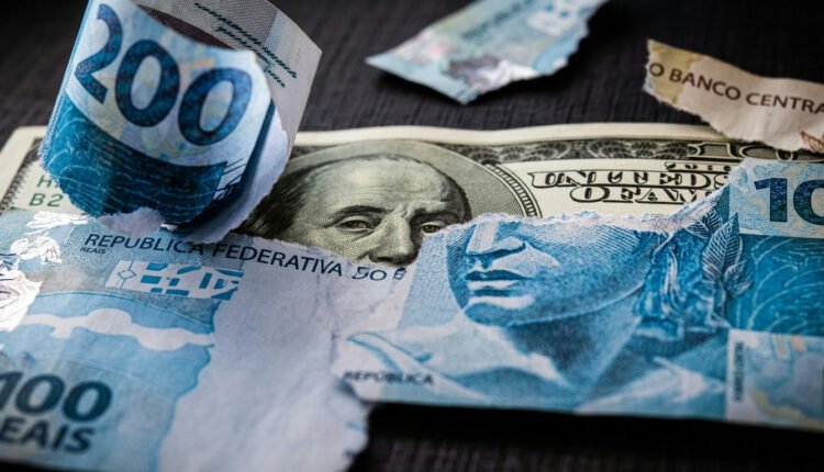 Incerteza eleitoral antecipa fuga de capital estrangeiro da Bolsa brasileira