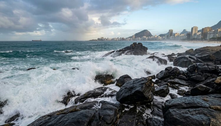 Litoral brasileiro em alerta: ciclones extratropicais provocam forte ressaca e agitação marítima