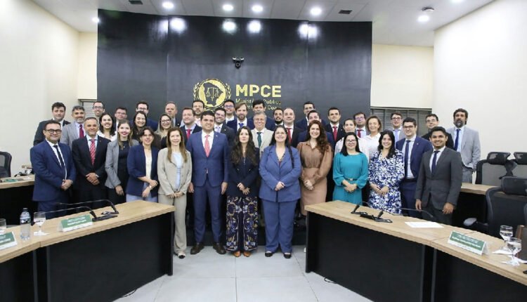 MPCE reforça atuação com curso de ingresso para novos promotores de Justiça