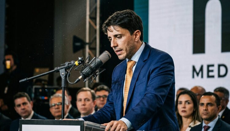 Partido Missão oficializa candidatura de Renan Santos à Presidência e detalha plano de governo