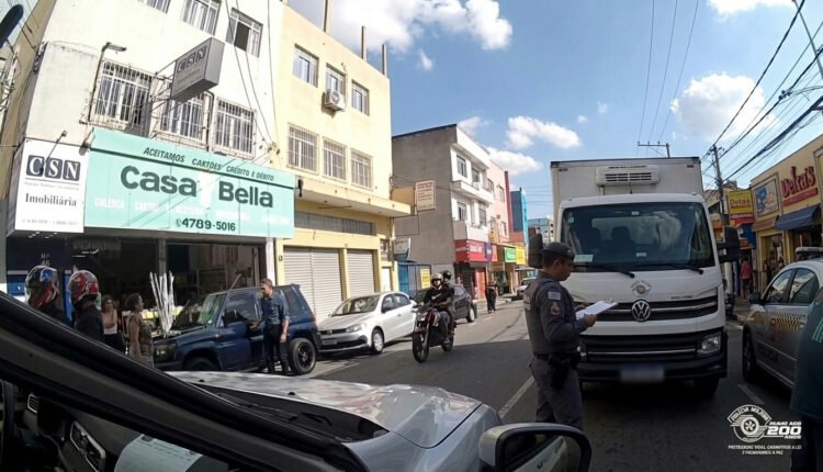 Prisão em Jandira: homem é detido após ameaçar ex-companheira e filhos em SP