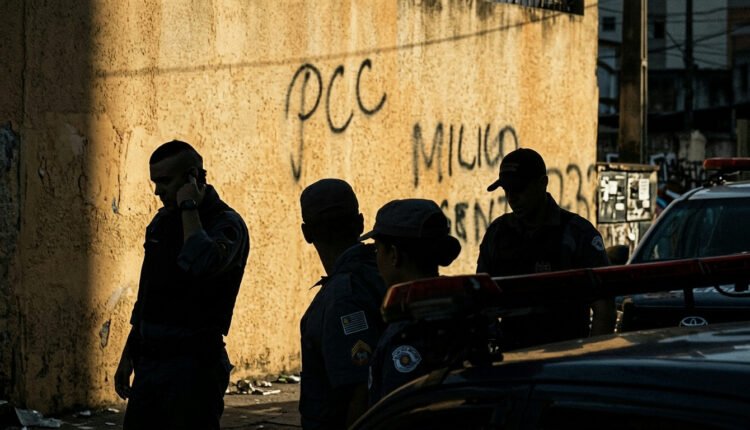 Prisões em SP desarticulam rede do PCC que planejava atentados contra autoridades
