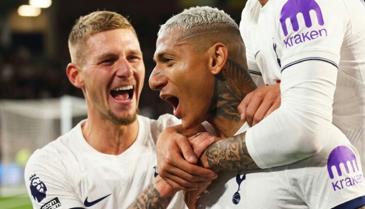 Richarlison decide no fim e Tottenham supera Chelsea em amistoso na Austrália