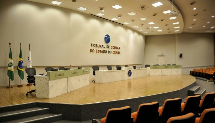 Tribunal de Contas do Ceará envia relação de gestores com contas irregulares à Justiça Eleitoral