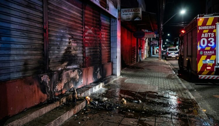 Atentado religioso: lojas de umbanda são alvo de coquetéis molotov em Fortaleza