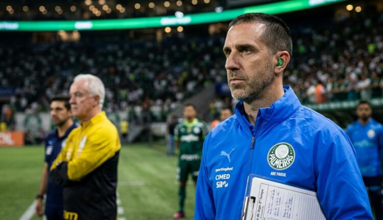 Auxiliar do Palmeiras detalha impacto da suspensão de Abel Ferreira e vitória crucial