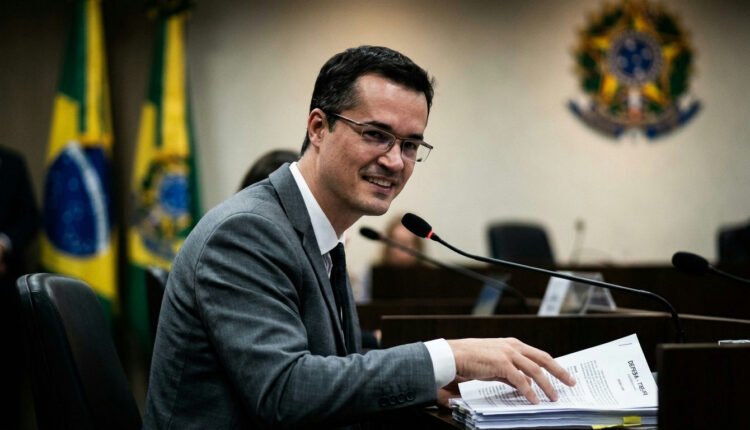 Candidatura de Deltan Dallagnol ao Senado é mantida pelo Tre-pr, mas decisão final cabe ao TSE