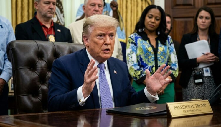 Donald Trump concede clemência a 30 pessoas, incluindo ex-colaborador de Jay-z