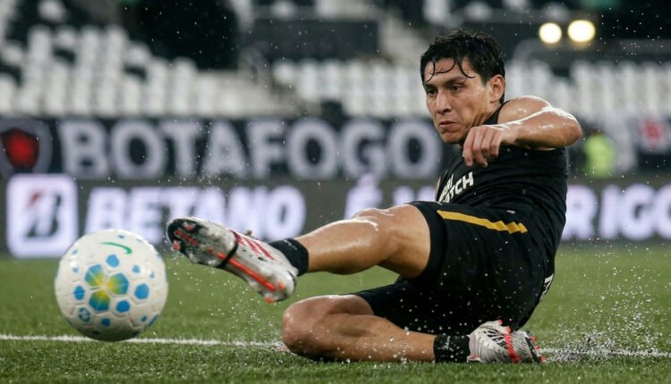 Ferraresi convocado pela Venezuela e vira dúvida para clássico do Botafogo contra o Vasco