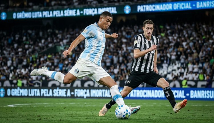 Grêmio intensifica luta contra o rebaixamento no Brasileirão após nova derrota