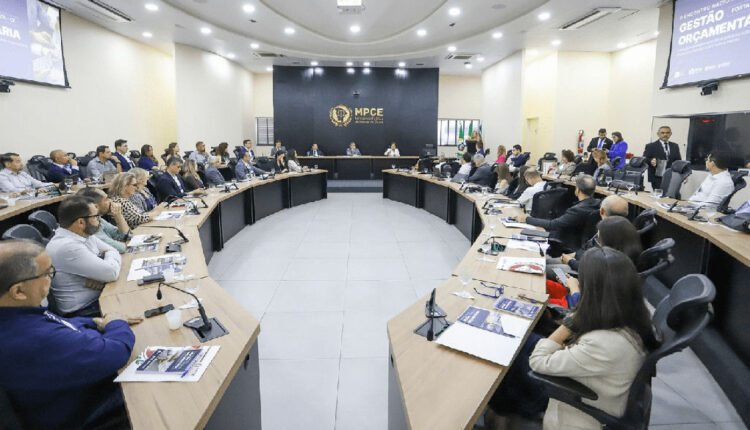II Encontro Nacional no MPCE aborda IA e inovação na gestão orçamentária