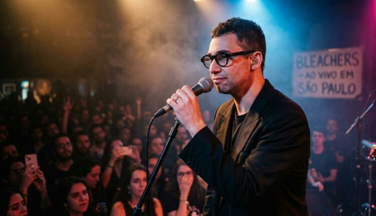 Jack Antonoff quebra o silêncio sobre divórcio de Margaret Qualley em show