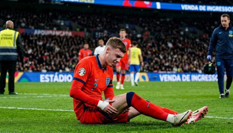 Lesão muscular afasta Cole Palmer da seleção inglesa na Nations League