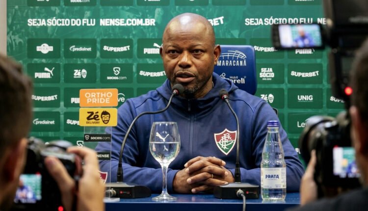 Marcão exalta profundidade do elenco e papel decisivo do banco em vitória do Fluminense