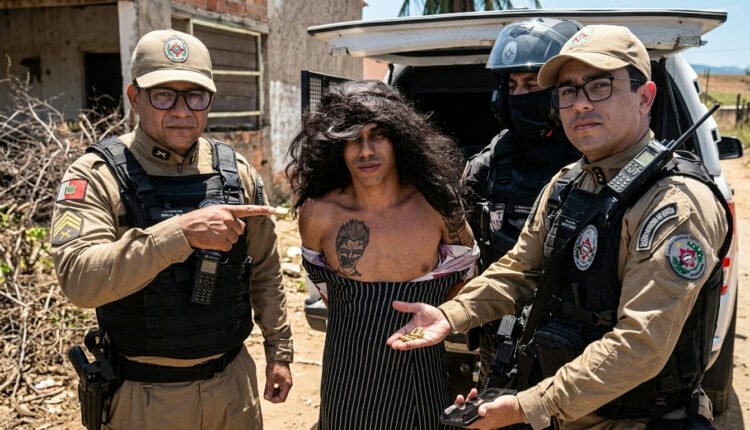 Paraíba: investigado por homicídios é preso após tentativa de fuga com disfarce feminino