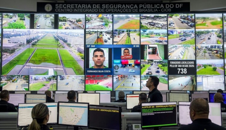 Tecnologia DF 360 agiliza prisões de 738 foragidos no DF desde 2026