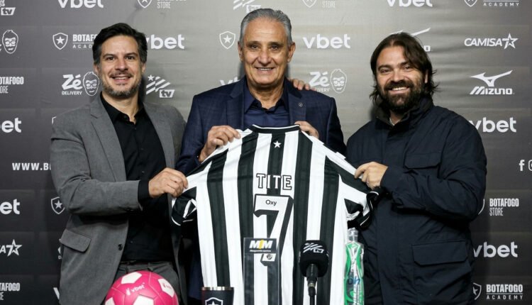 Tite assume o Botafogo e expressa privilégio em novo desafio no futebol brasileiro