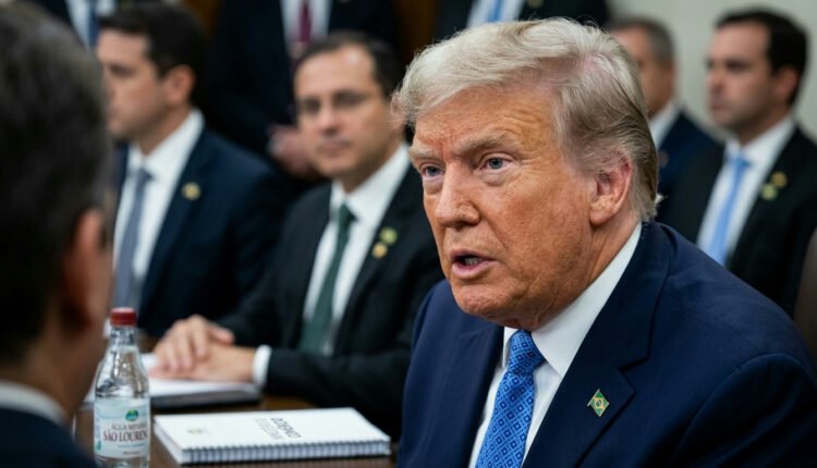 Trump prevê acordo comercial com Canadá 'em breve' e cobra fim de tarifas