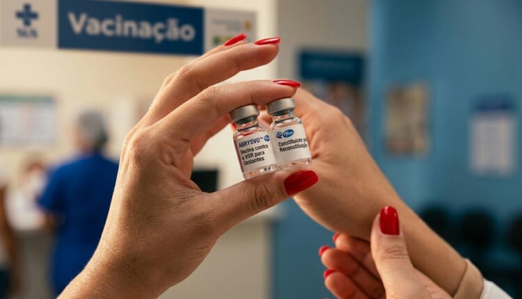Vacina VSR no DF: cobertura em gestantes atinge quase 90% e protege bebês