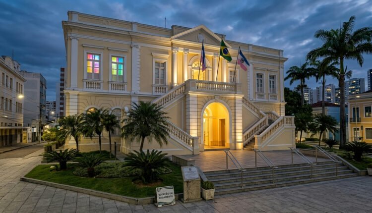Mais de 2,9 Milhões de capixabas vão às urnas para definir o governo do ES neste domingo