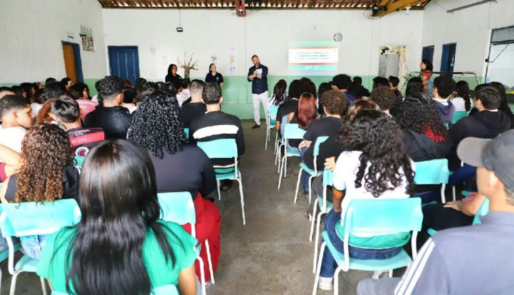MPCE capacita mais de mil estudantes em Fortaleza contra abuso e exploração sexual