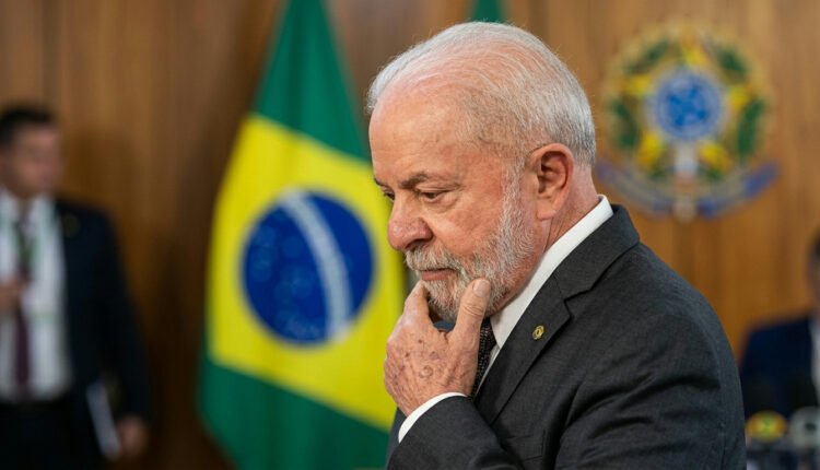 Pesquisa quaest aponta queda na rejeição ao presidente lula e empate técnico
