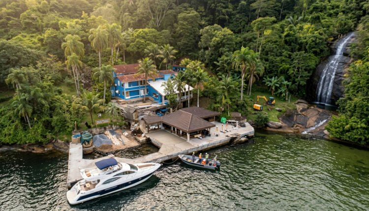 PGR é acionada para investigar supostos crimes ambientais em ilha de Angra dos Reis